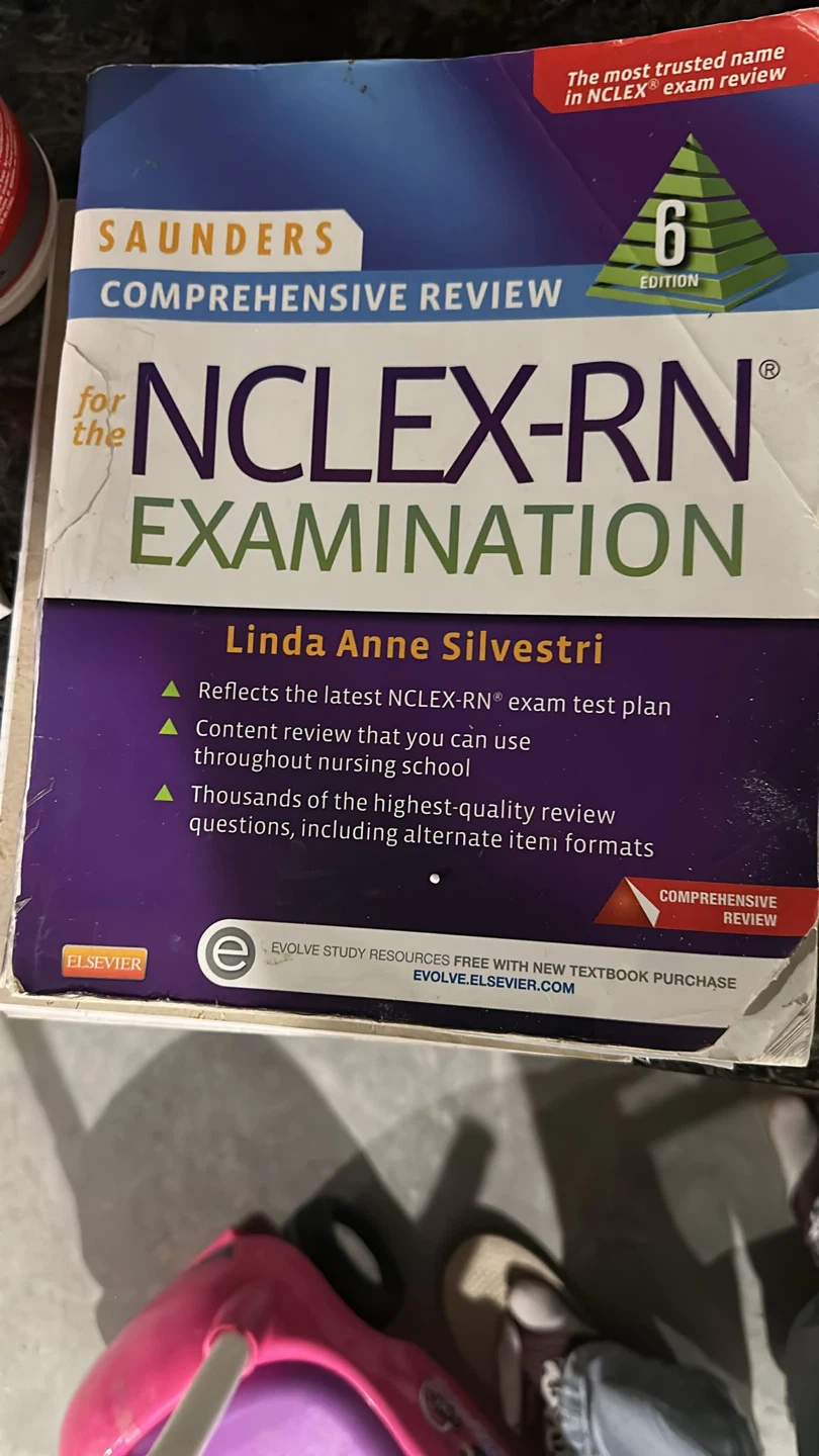 Saunders Comprehensive test book for nclex rn , Lpn