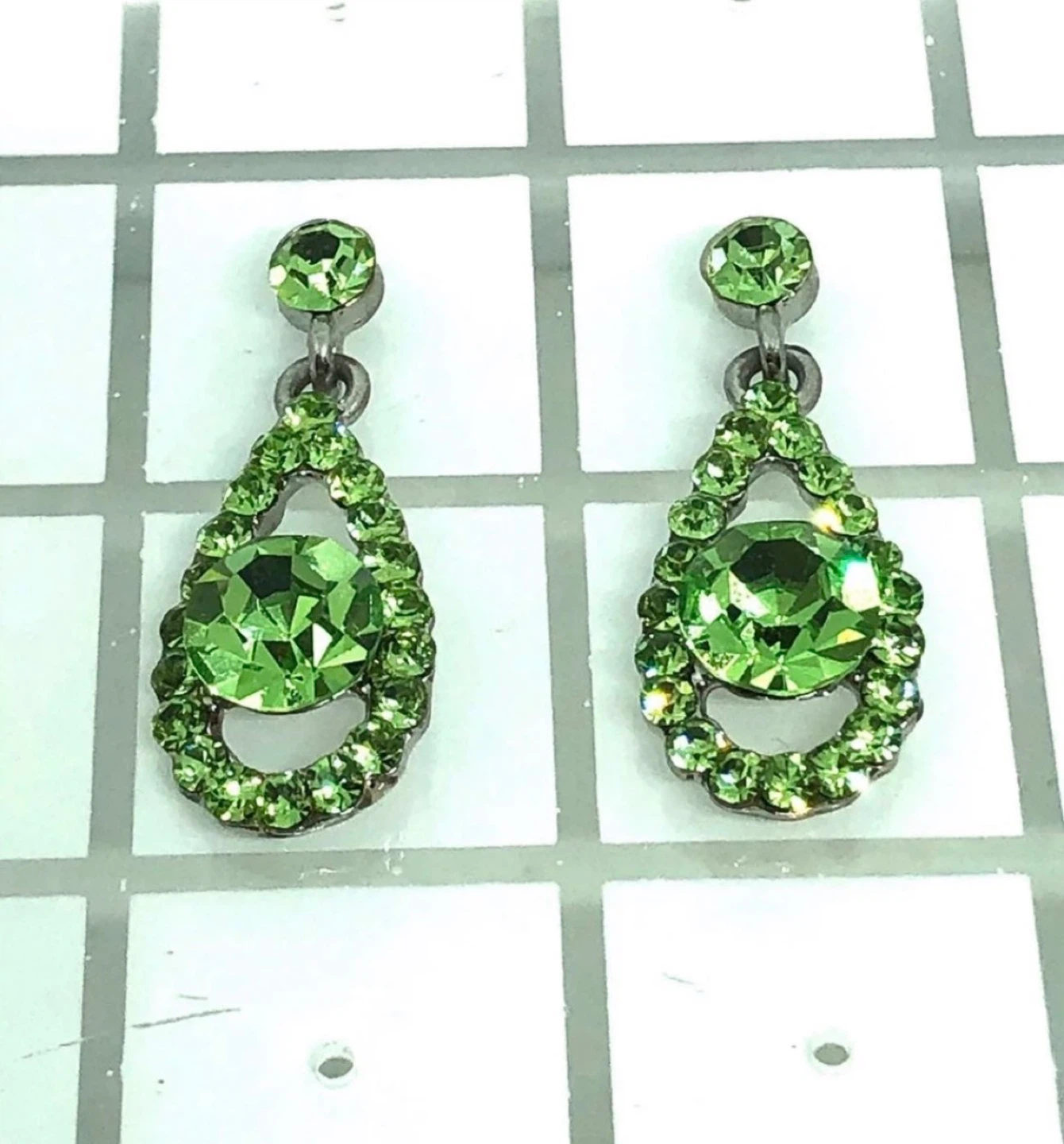 Green Crystal Teardrop Earrings, new - photo 3