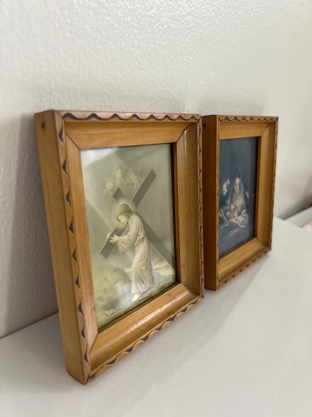 Vintage Framed Religious Art - Jesus & Madonna - photo 2