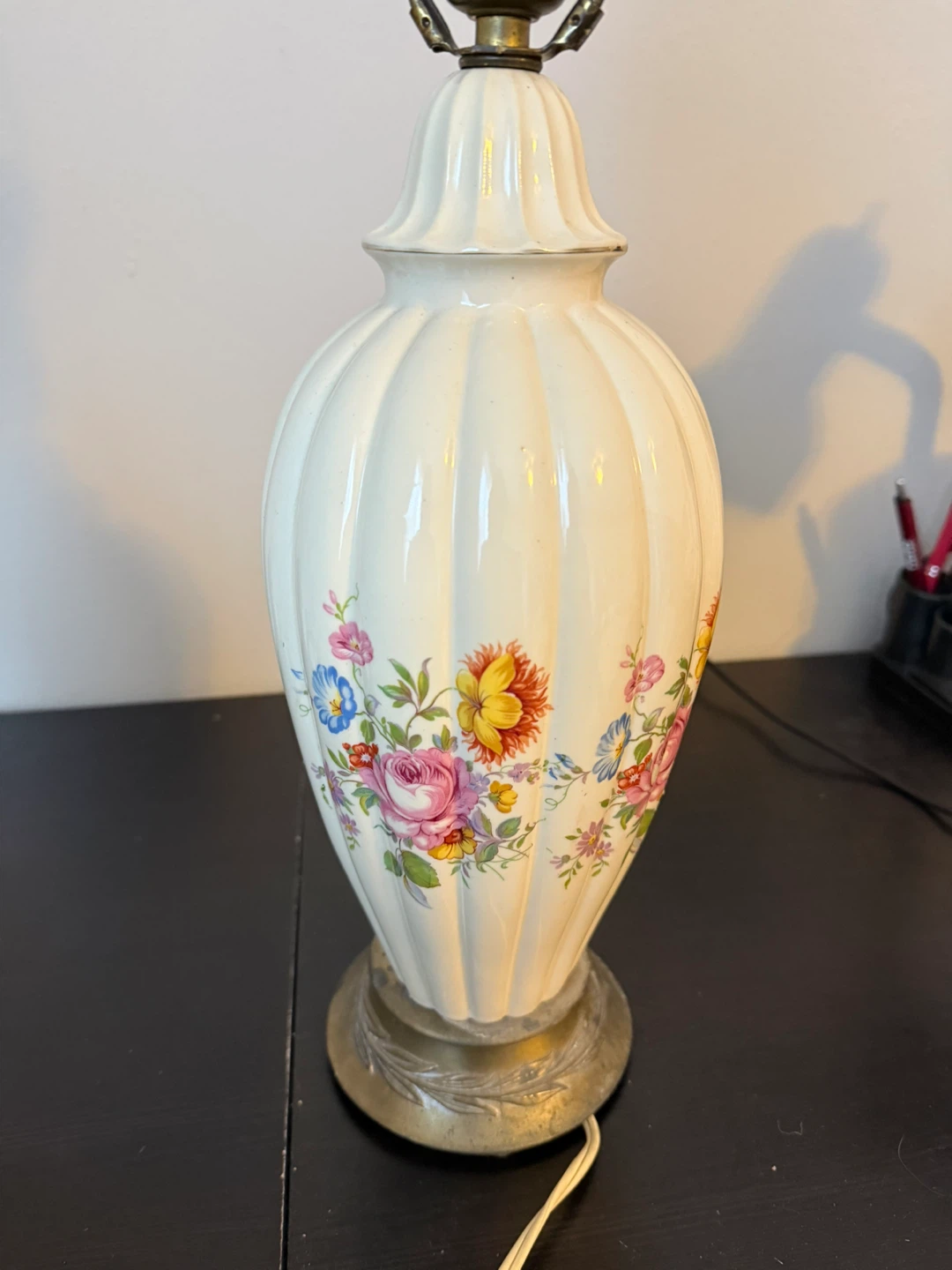 Vintage Floral Ceramic Table Lamp - photo 3