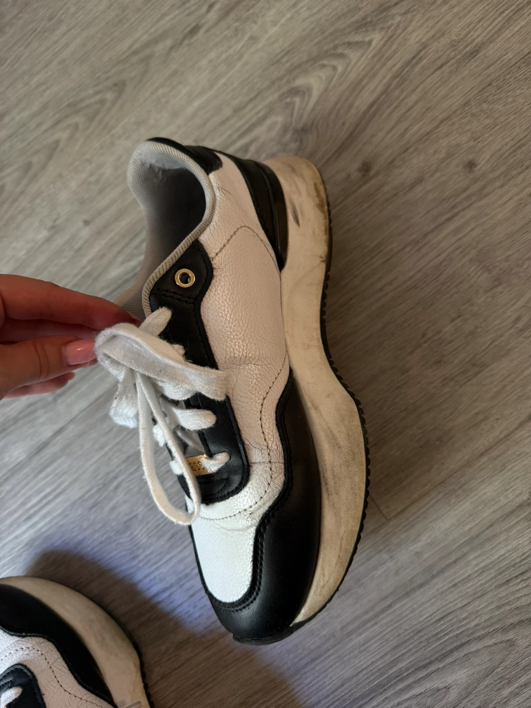 Guess Sneakers - Black and White - photo 3