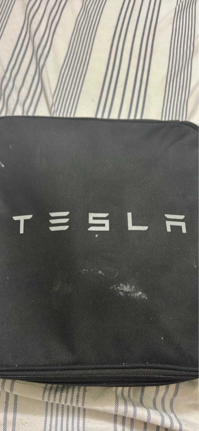 Tesla Mobile Connector - photo 2