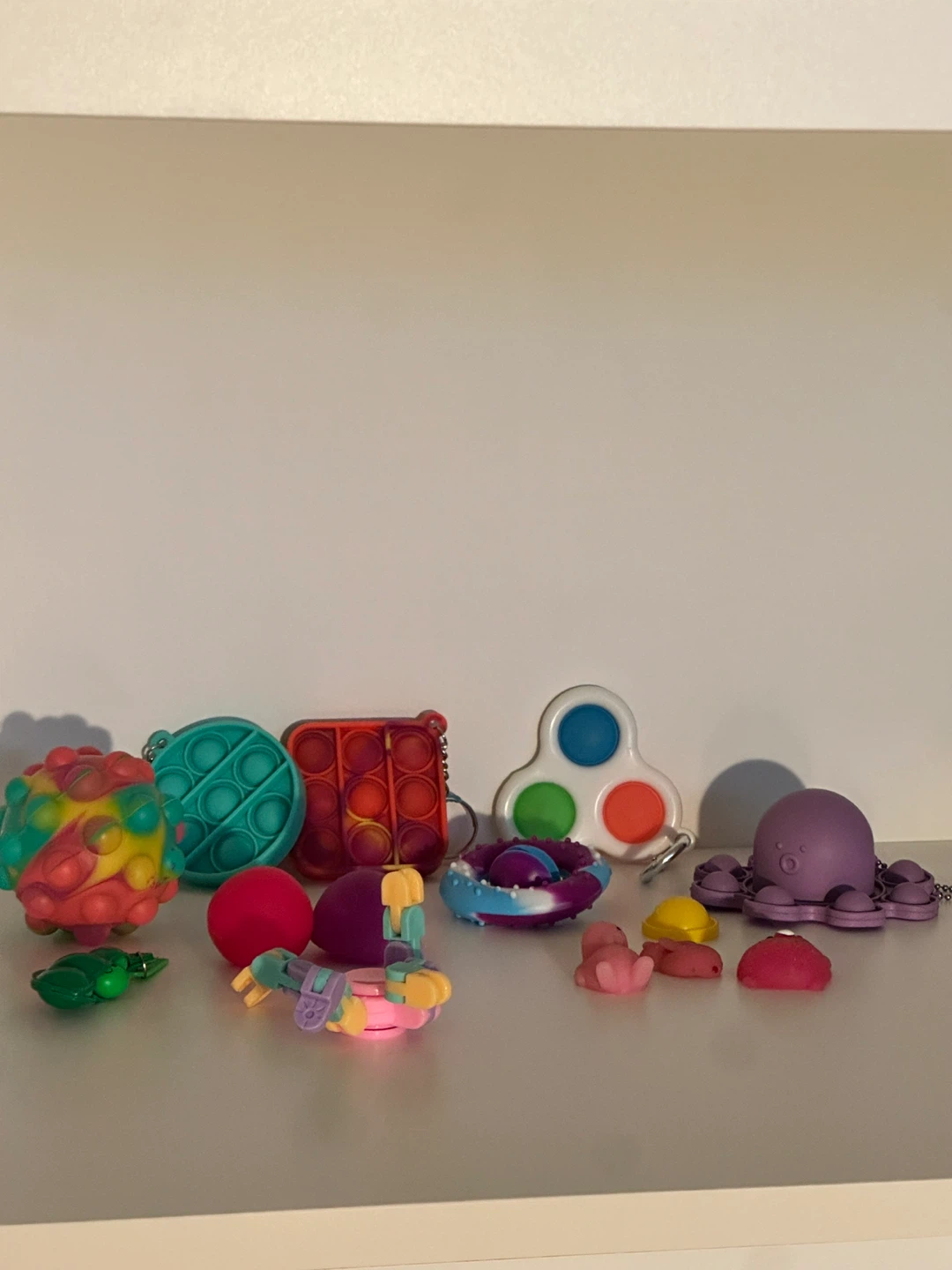 Lot de jouets anti-stress variés (Fidget Toys)
