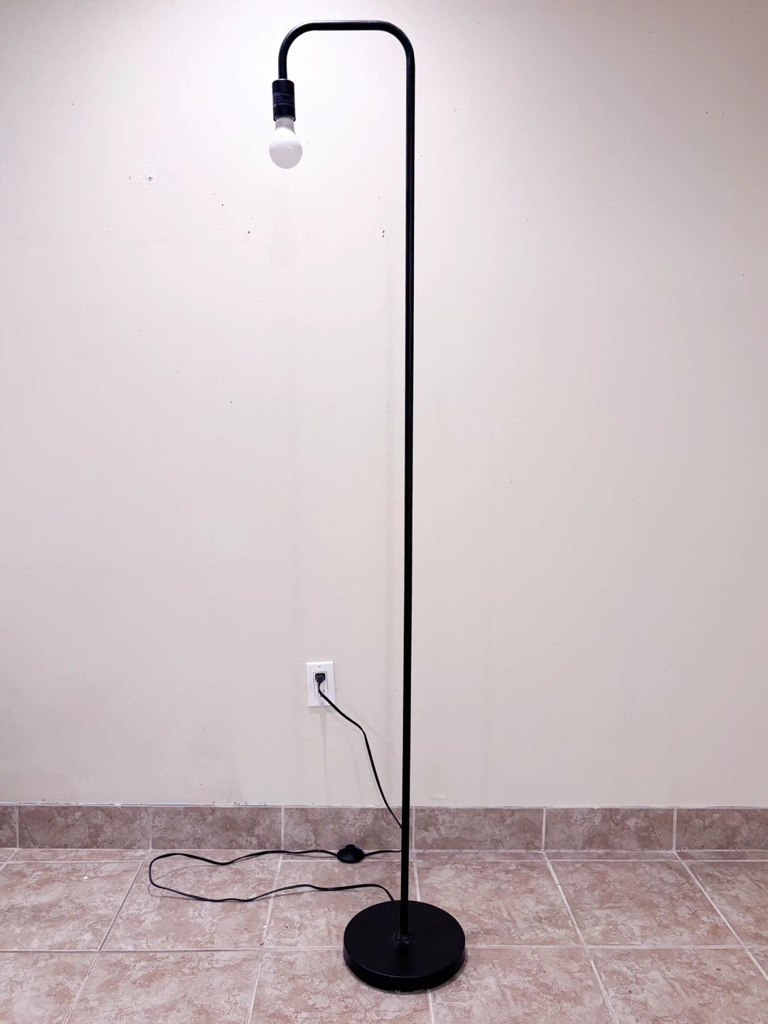 Black Floor Lamp - photo 2
