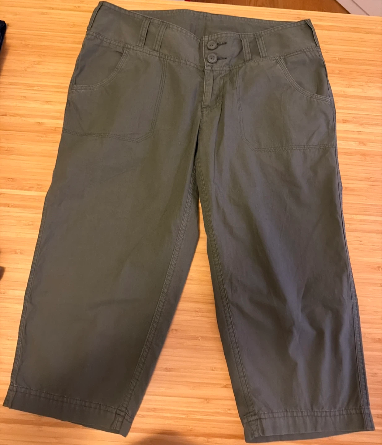 Columbia Women's Capris Olive Green