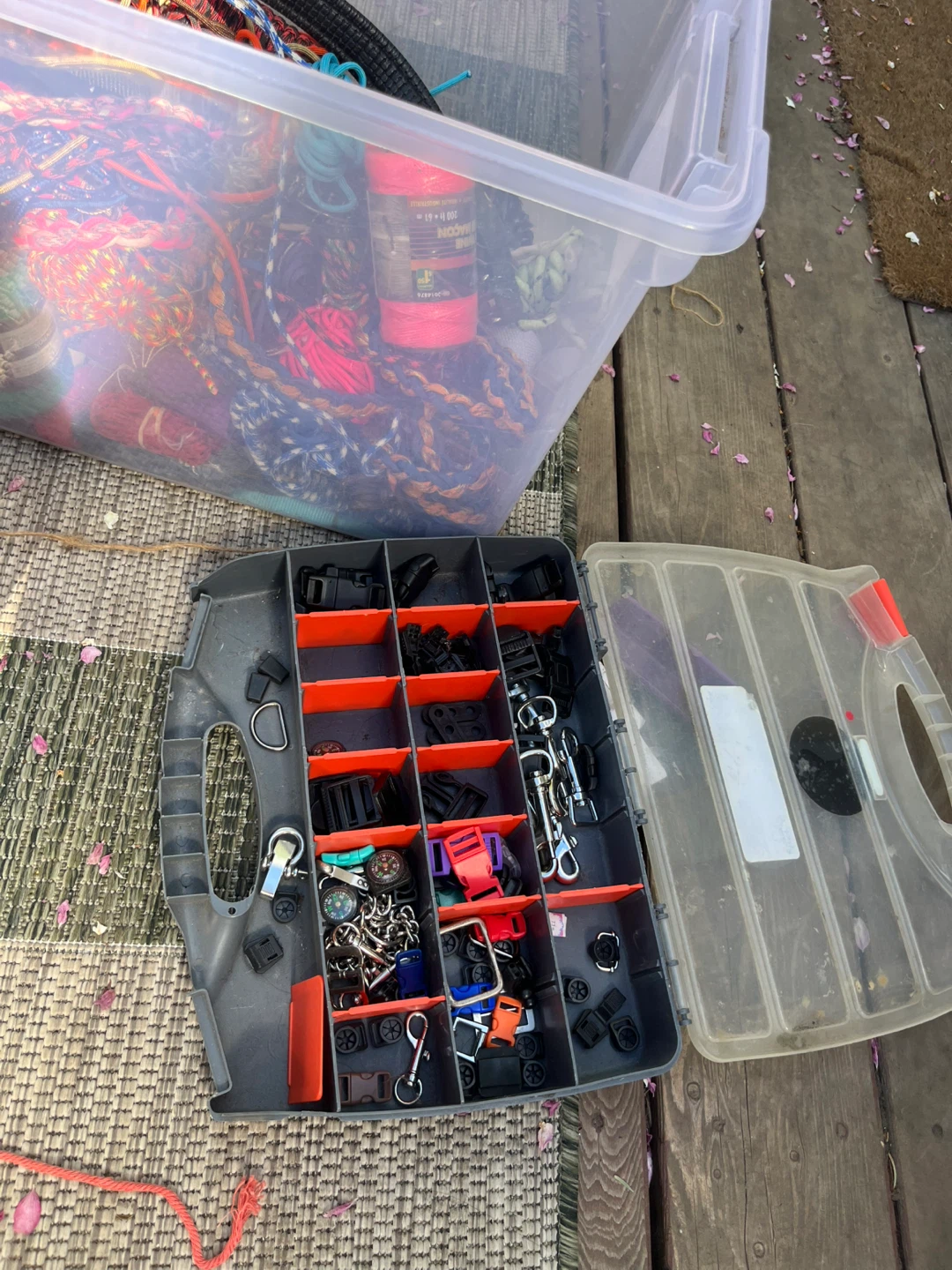Paracord and Crafting Hardware Kit - photo 2