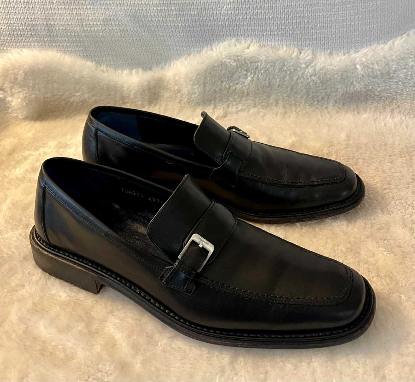 Salvatore Ferragamo Black Leather Loafers - Size 7