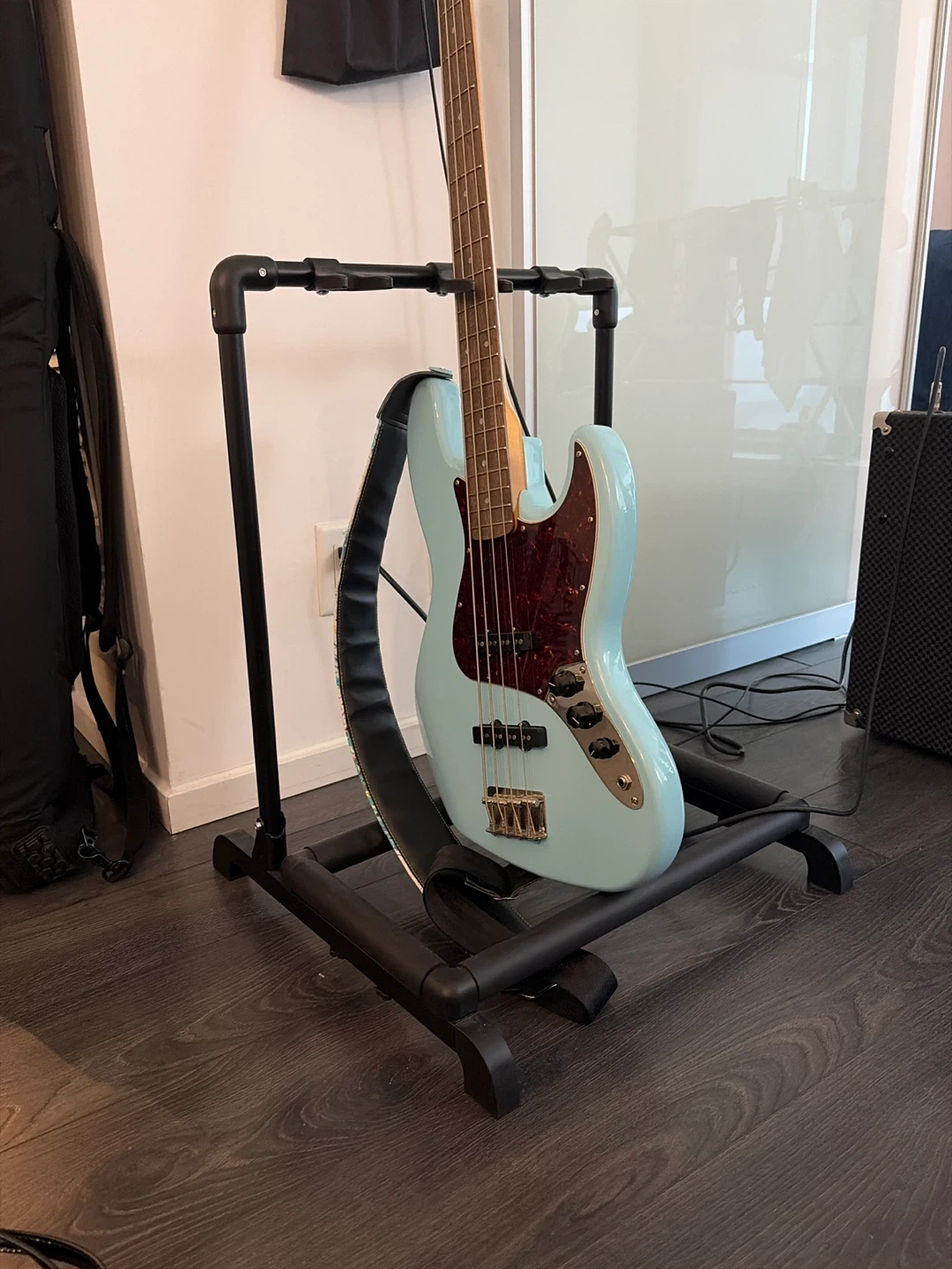 Guitar Stand - Foldable, Holds 3