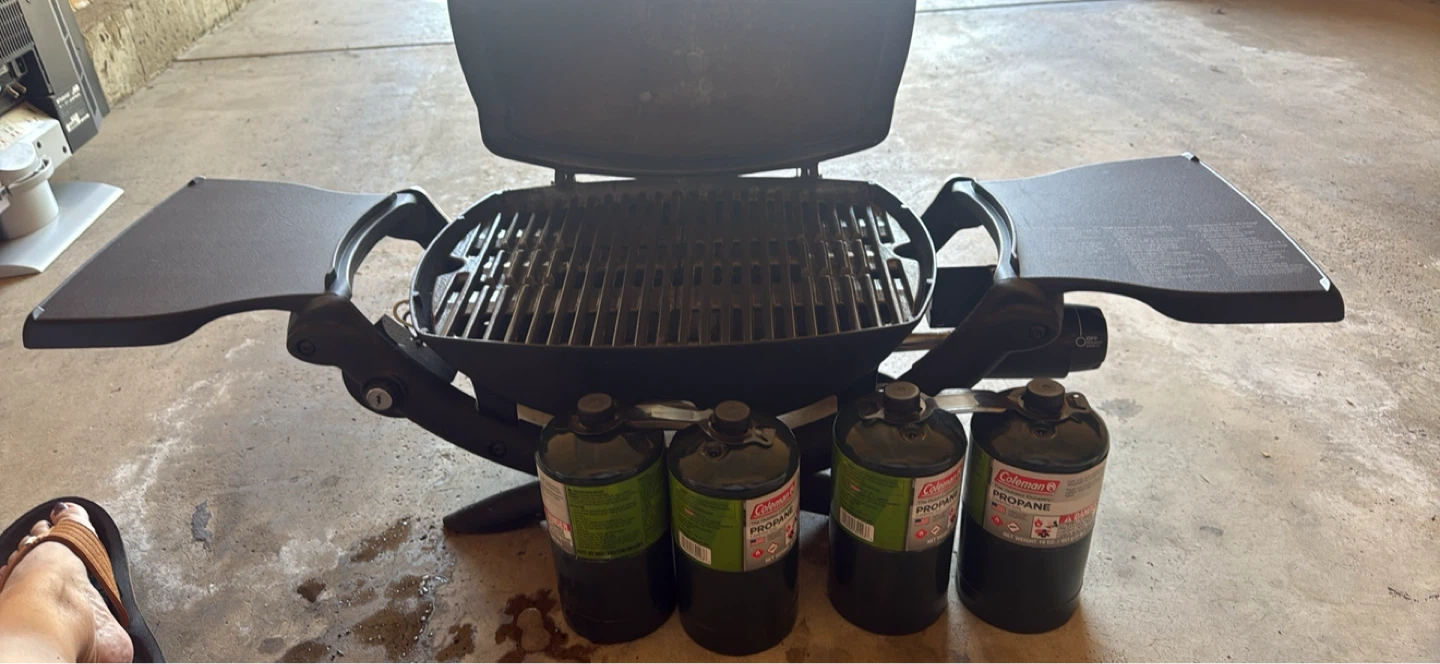 Weber Q Portable Grill with 4 Propane Tanks - photo 4