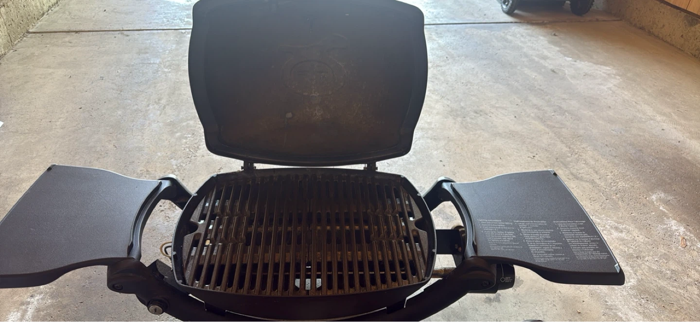 Weber Q Portable Grill with 4 Propane Tanks - photo 3