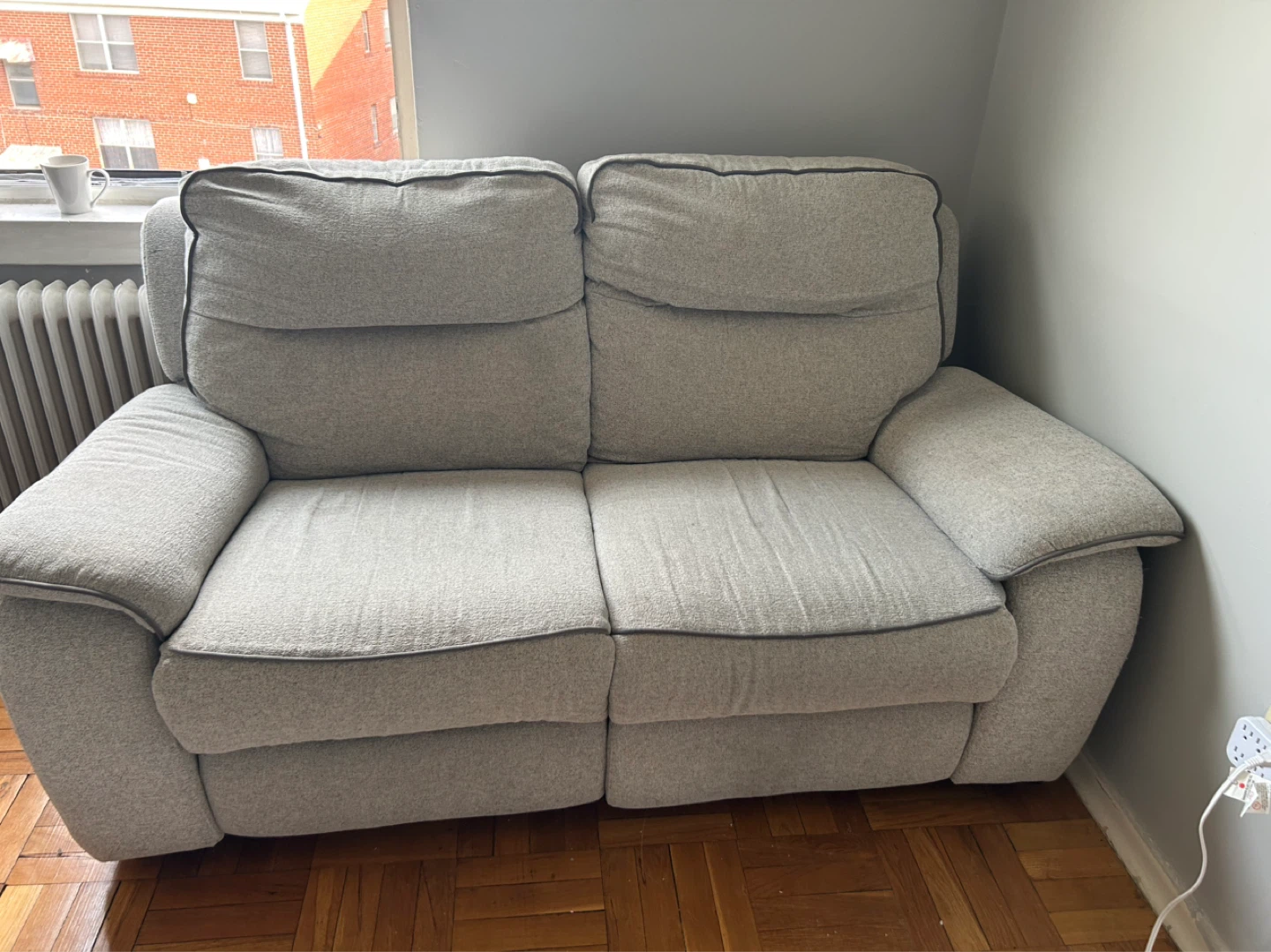 Reclining couch