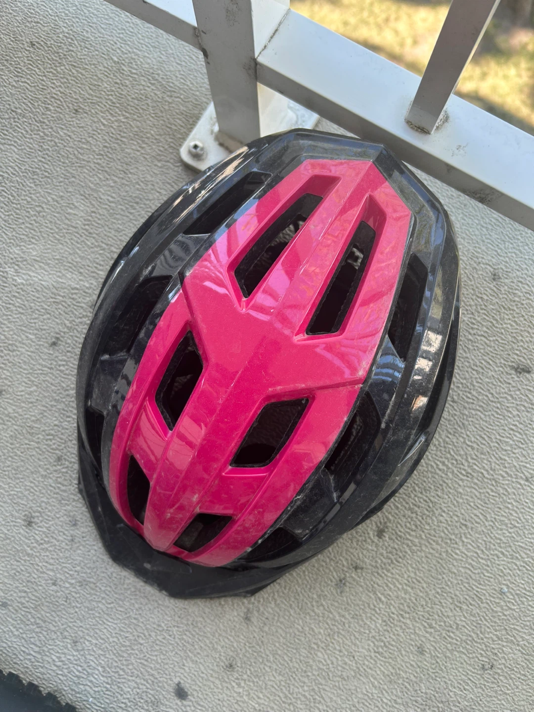 Supercycle Mountain Bike – Needs Minor Fixes comes with helmet - photo 5