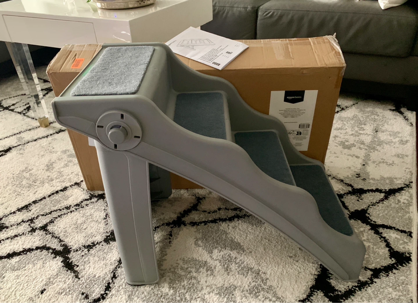 Brand New 4-Step Foldable Pet Stairs