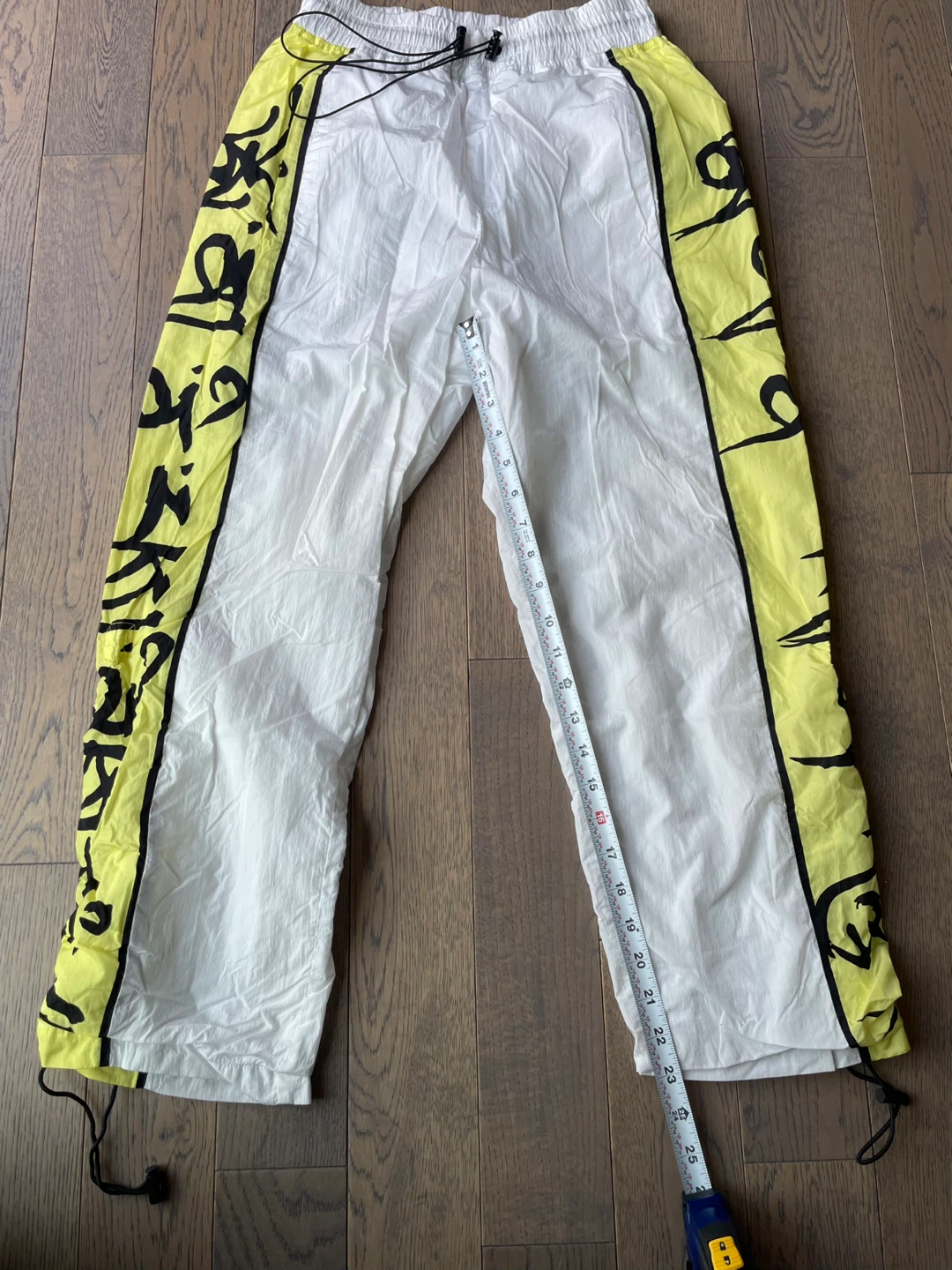 White Track Pants with Yellow Graphic Sides, size S - photo 4
