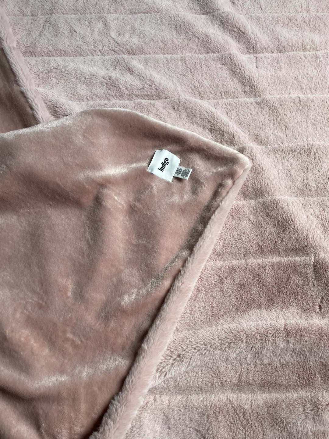 Indigo Plush Throw Blanket - Pink - photo 3