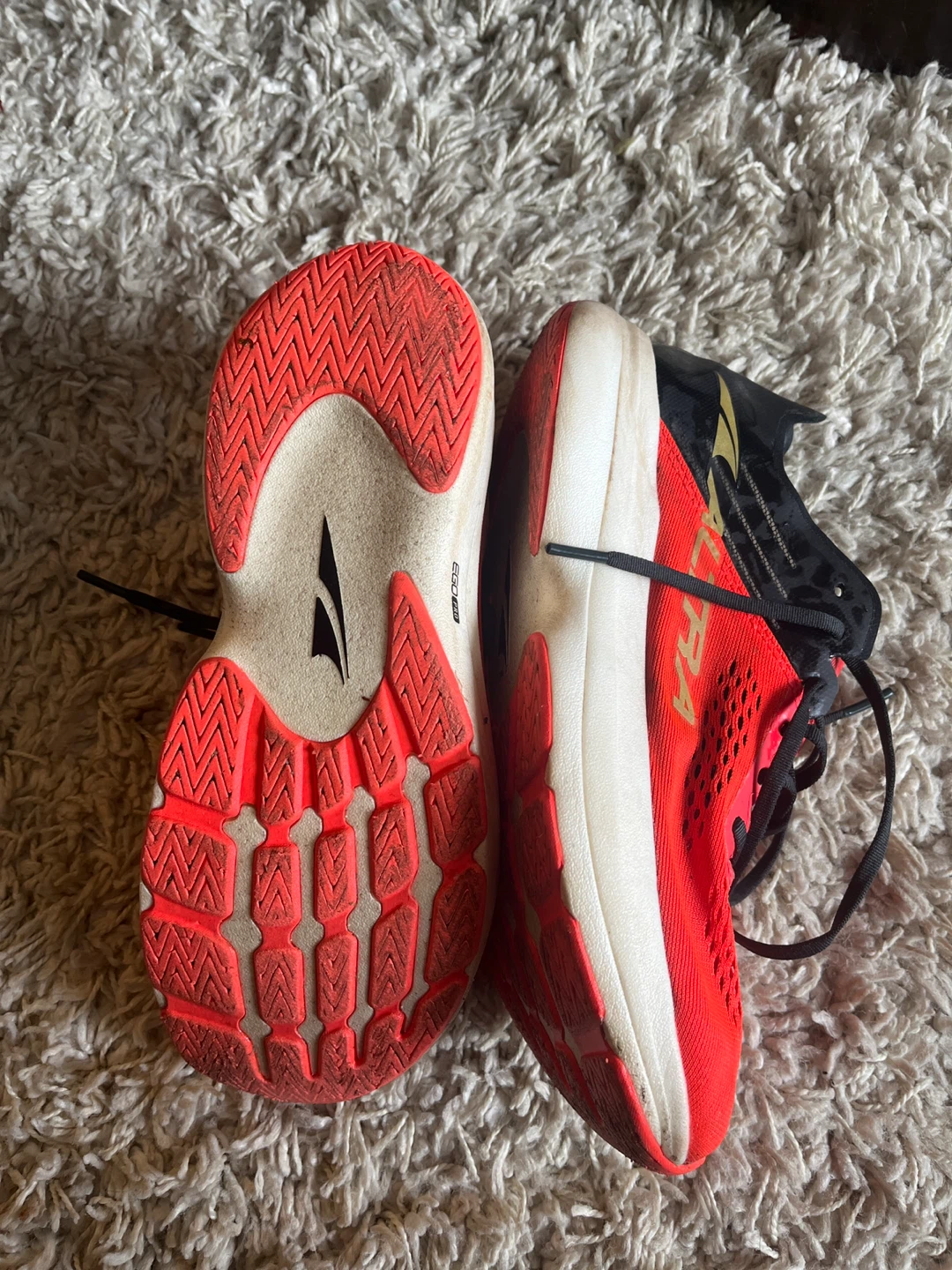 Altra Running Shoes 1st addition Vanish carbon plated - photo 2