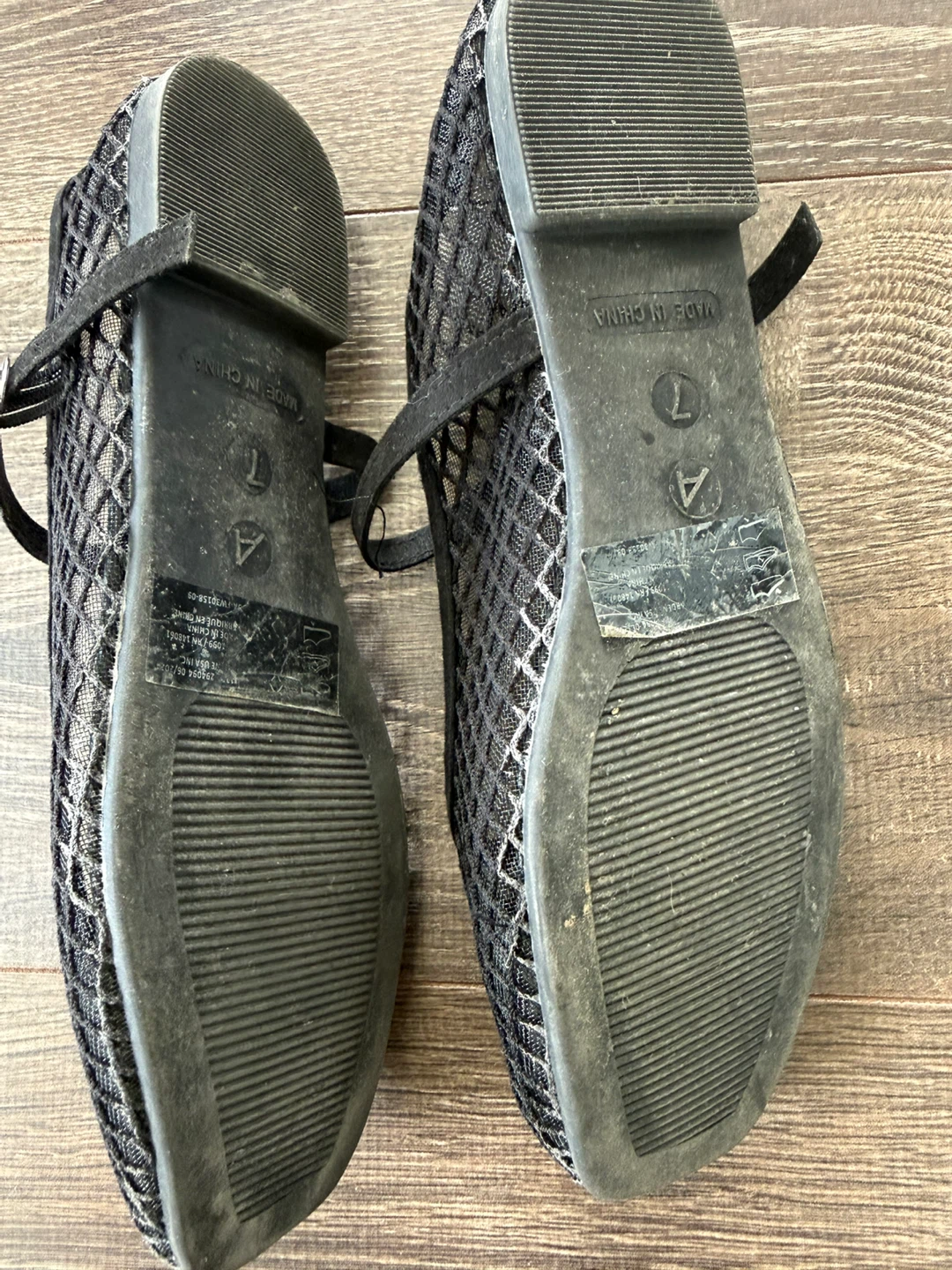 Black Mesh Ballet Flats - Size 7 - photo 4