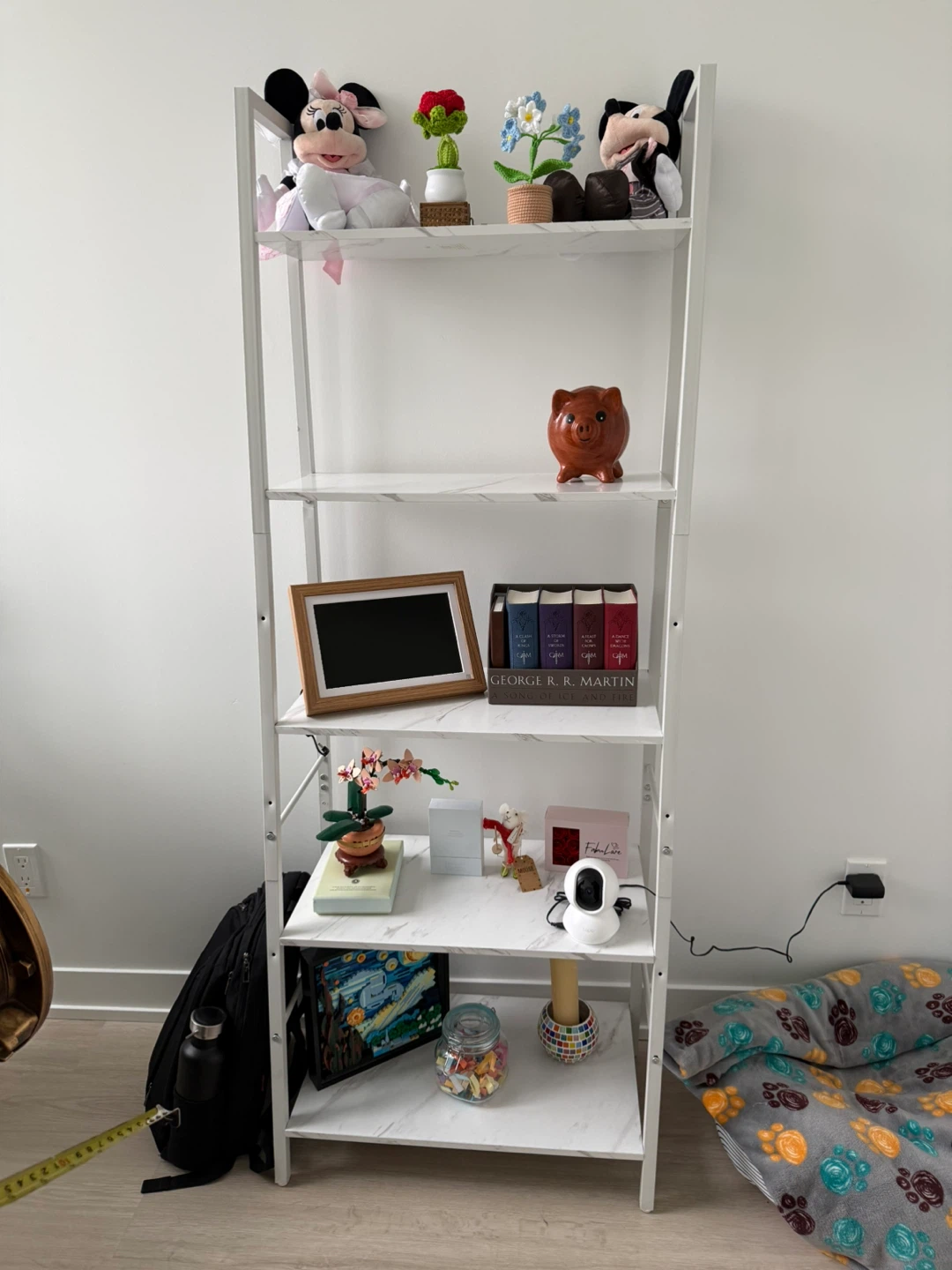 White 5-Shelf Ladder Bookshelf