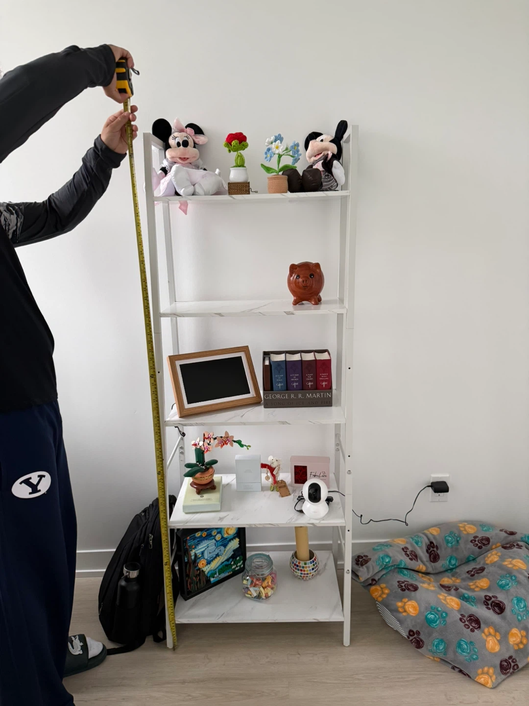 White 5-Shelf Ladder Bookshelf - photo 4