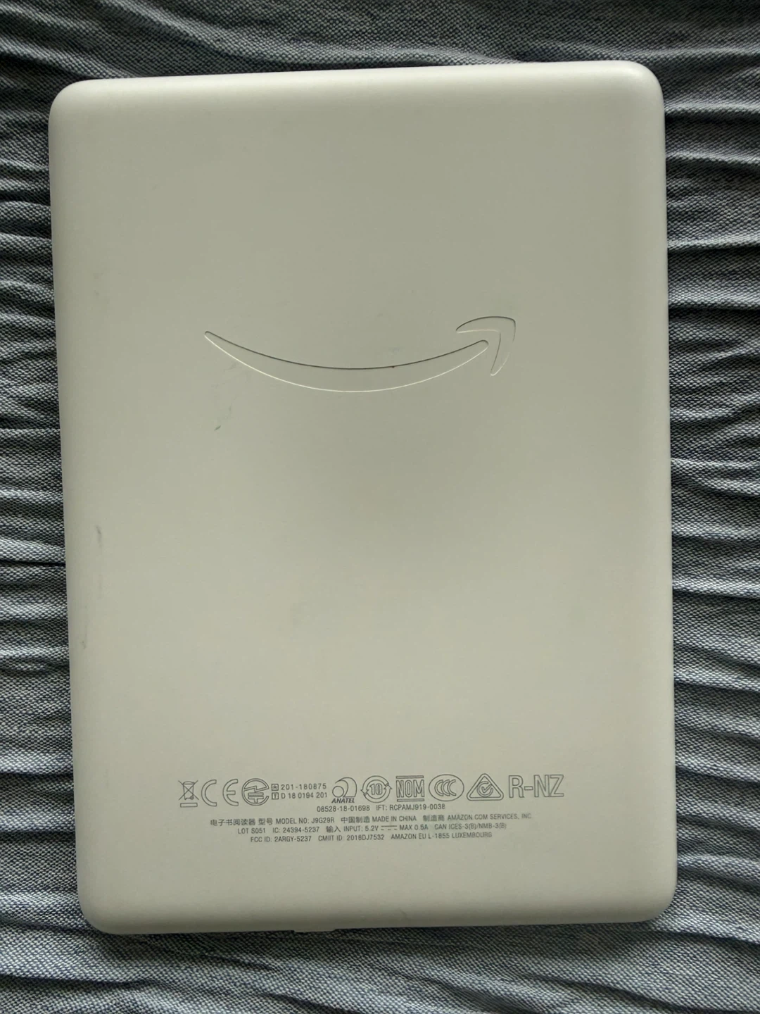White Amazon Kindle E-Reader - photo 2