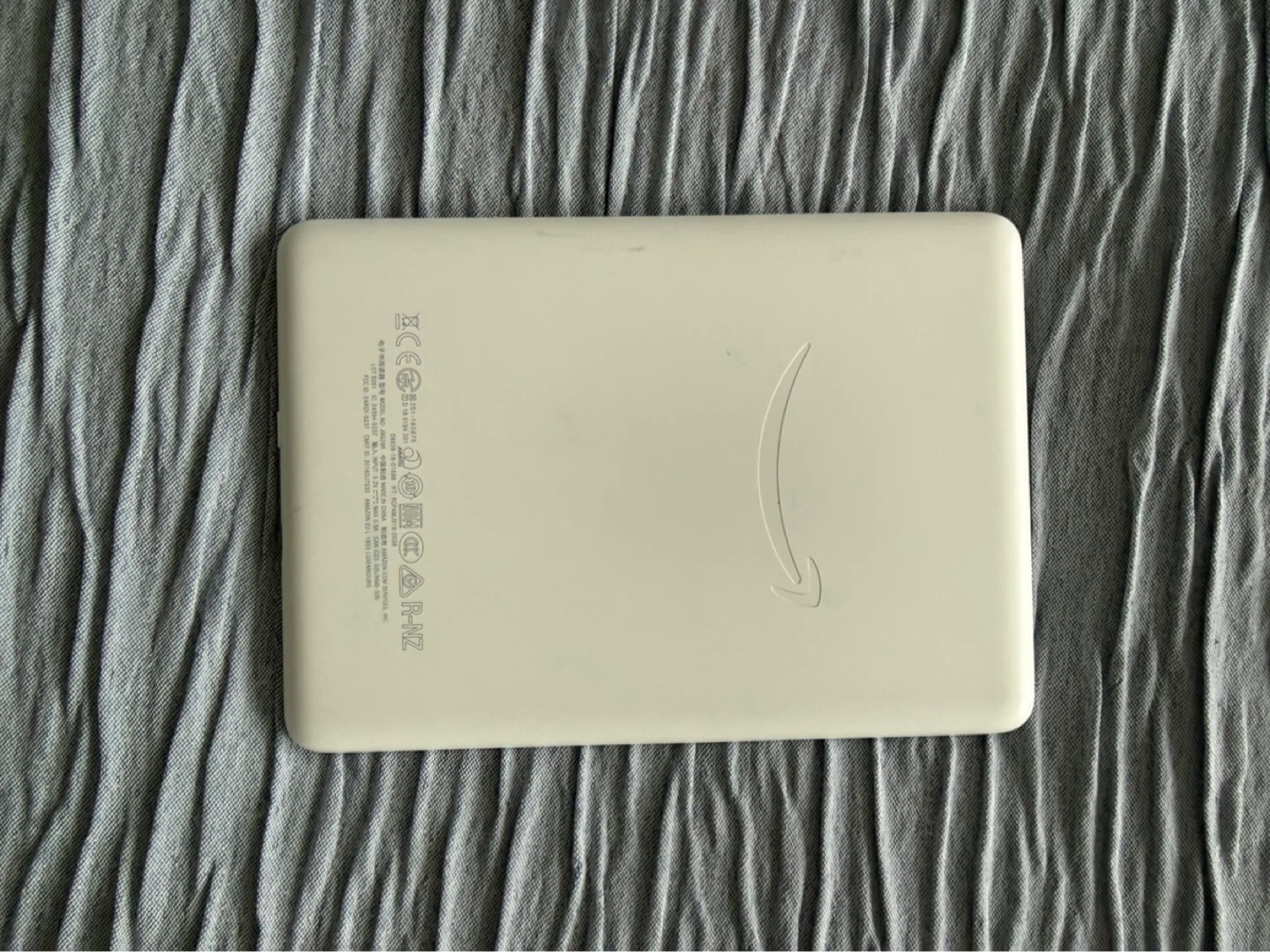 White Amazon Kindle E-Reader - photo 3