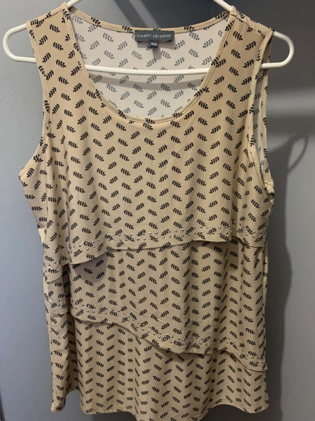 Classic Editions Women's Tan Leaf Print Sleeveless Top M