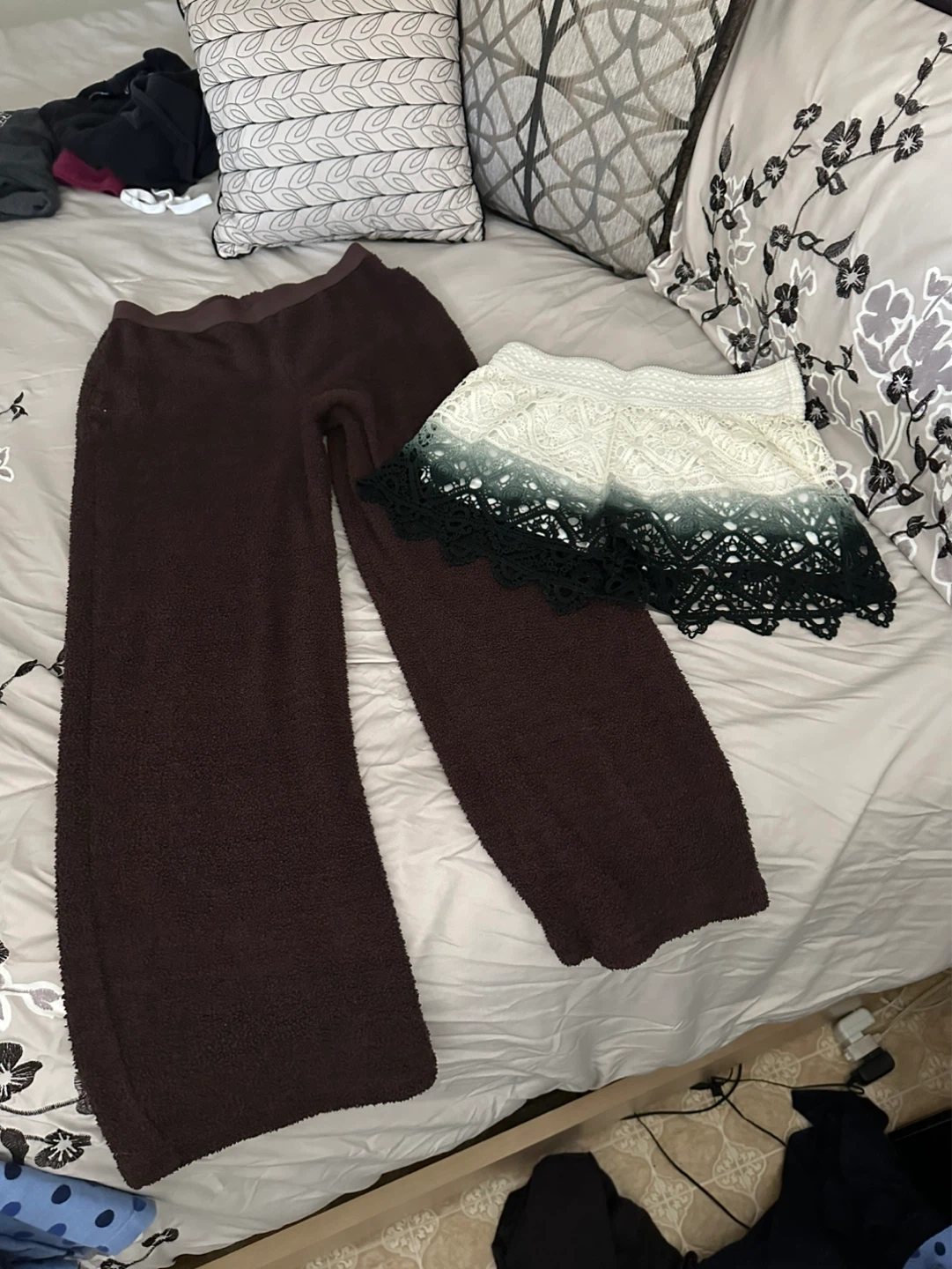 Women's clothing - photo 4