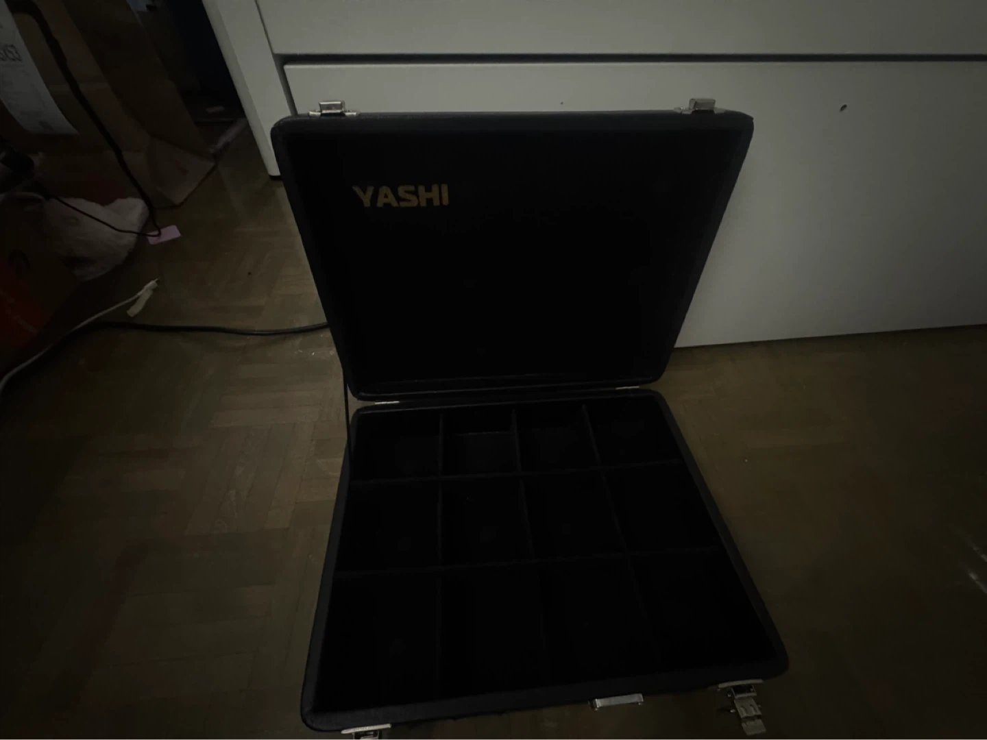 Yashi Black Compartment Case - photo 4