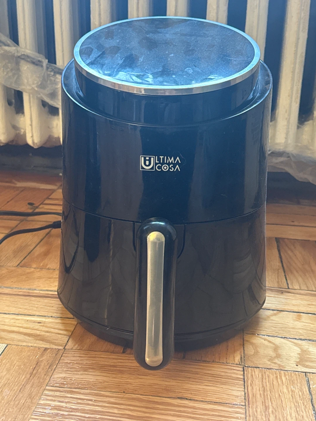 Ultima Cosa Air Fryer- MOVING SALE!!