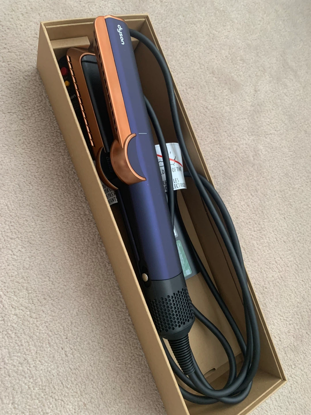 Dyson Airstrait Straightener (New)