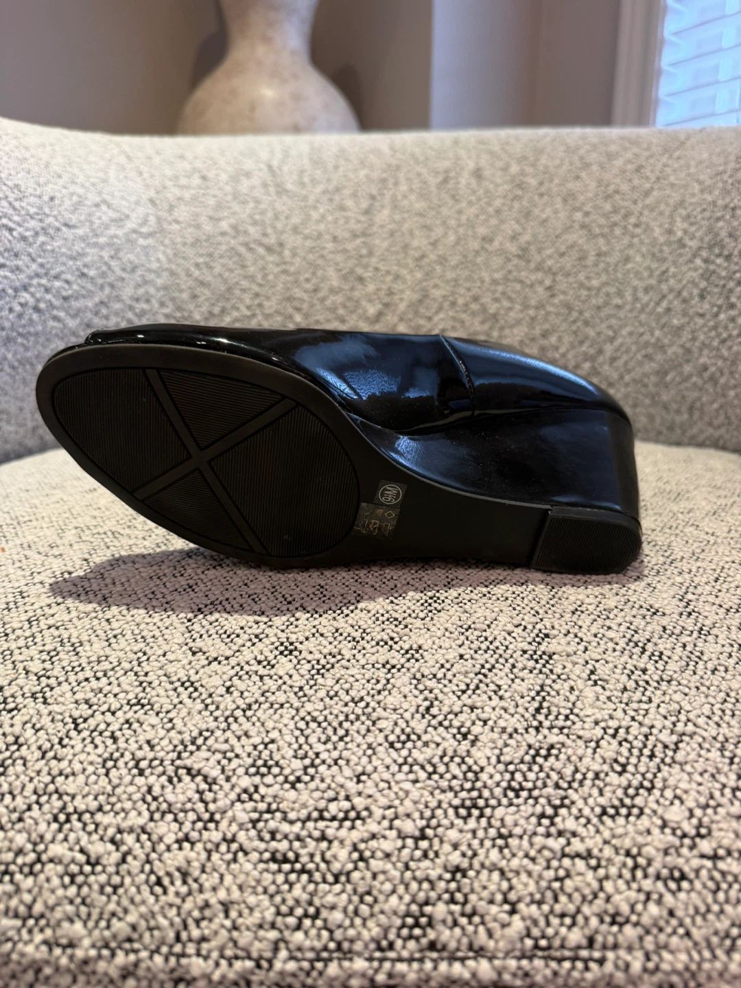 Dirty Laundry Black Patent Wedge Heels Peep Toe - photo 5
