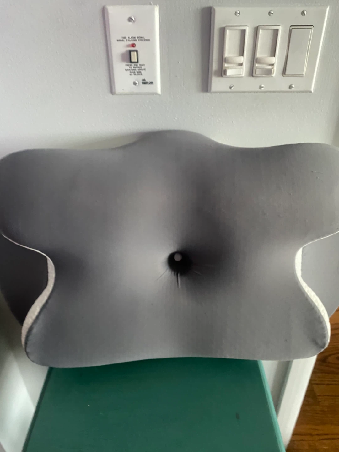 SINXIA Ergonomic Pillow