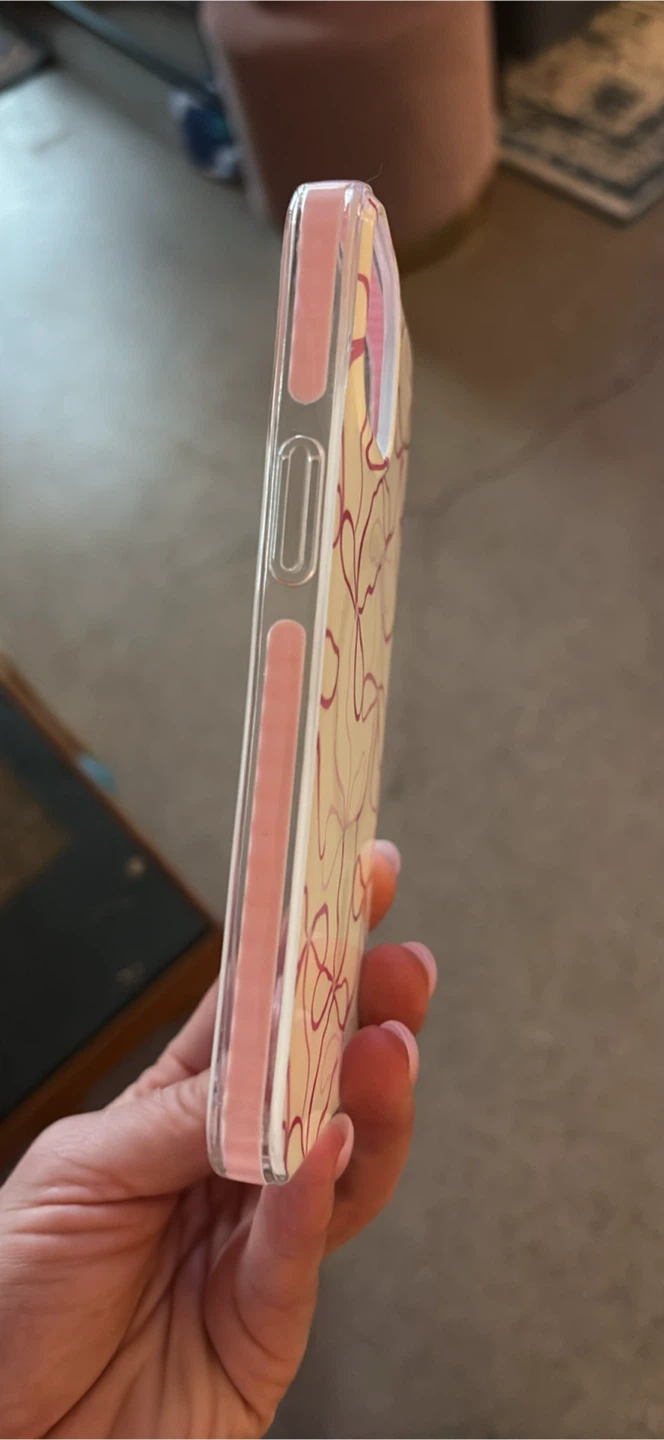 Pink IPhone case - photo 3