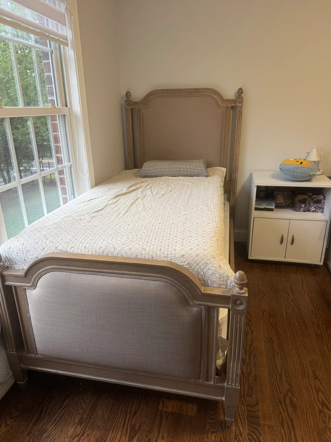 Ethan allen Wooden Twin Bed Frame with Upholstered Headboard - photo 3