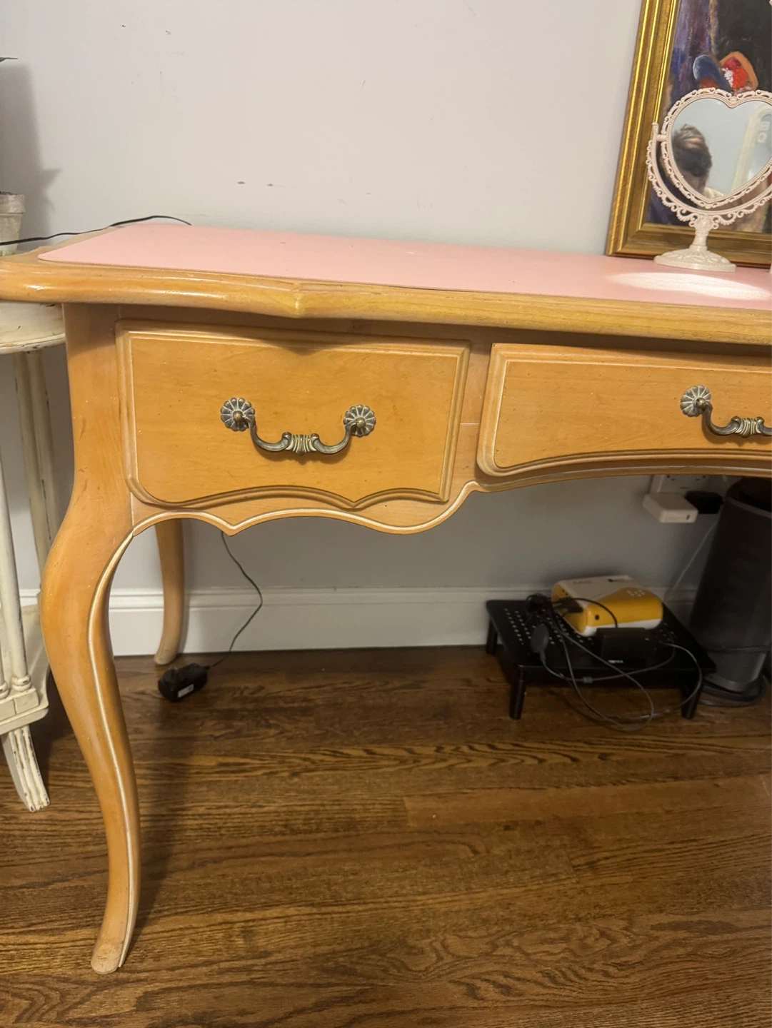 Ethan Allen Wood Vanity Desk with Pink Top - photo 3