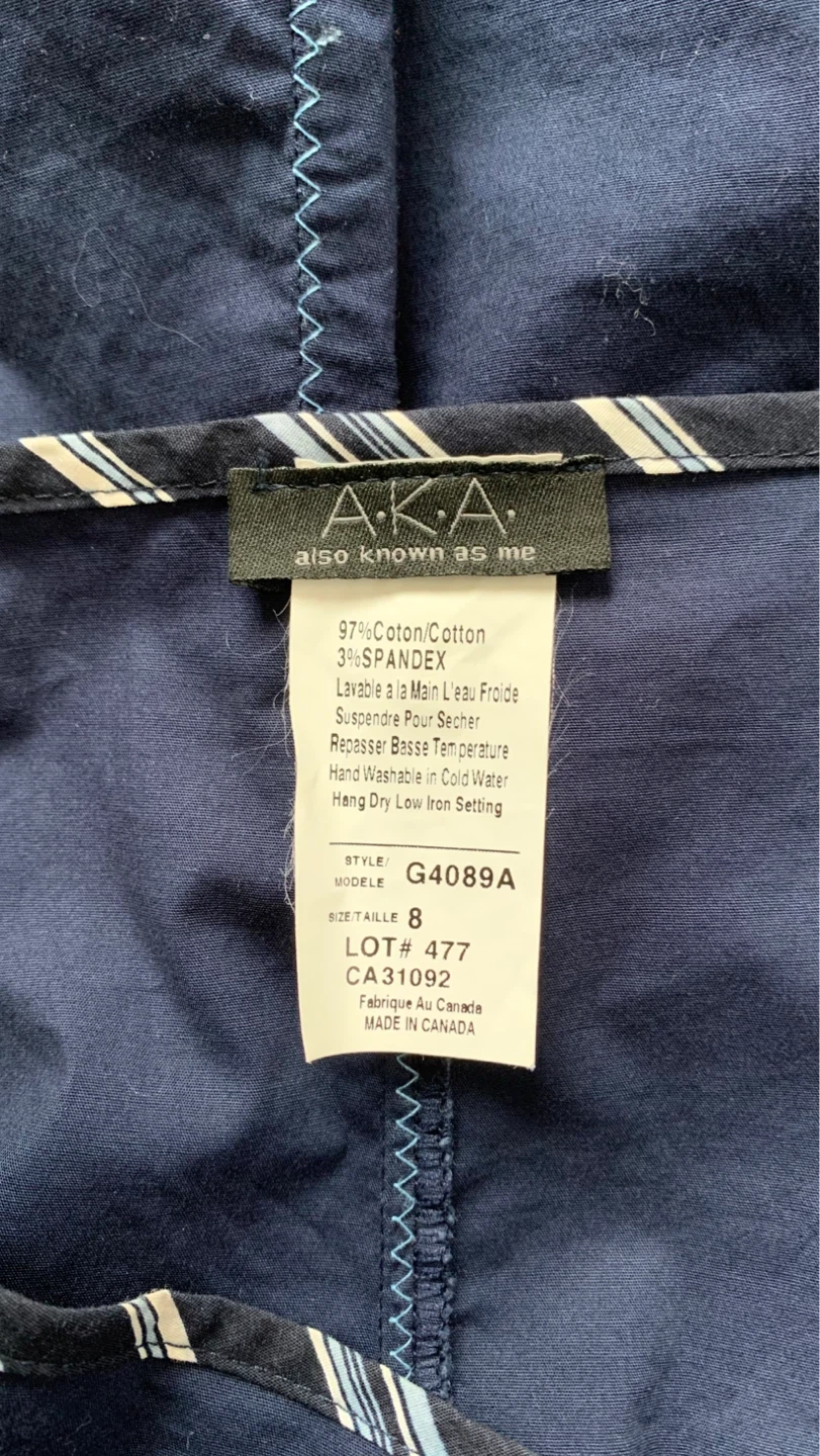 A.K.A. also known as me Navy Blue Skirt - Size 8 - photo 3