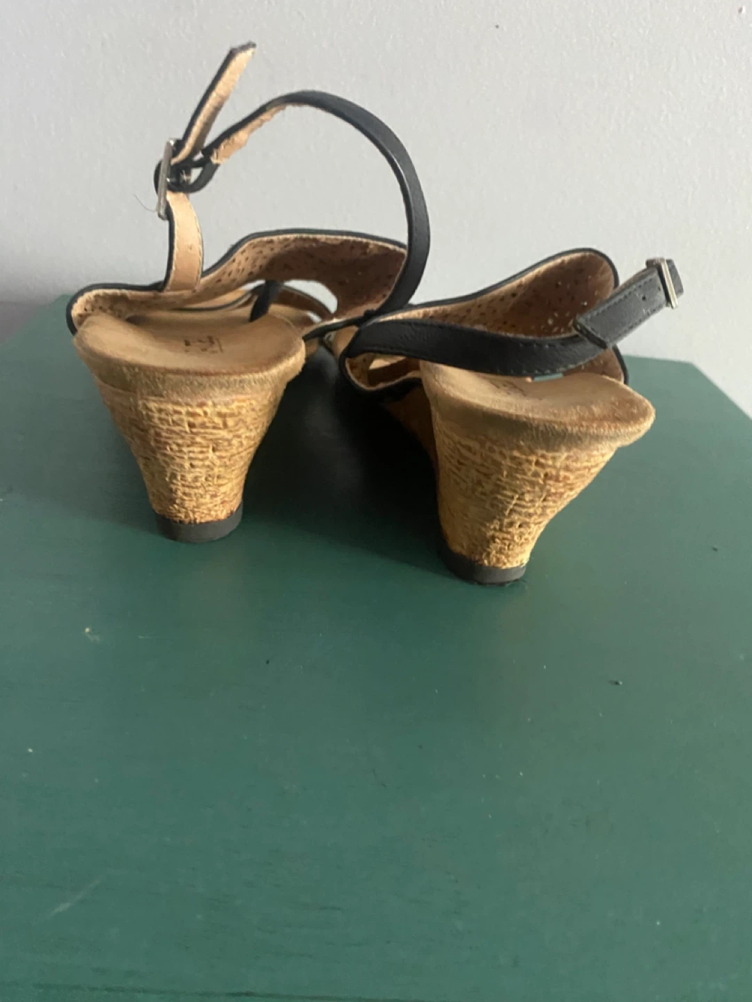 Vangelo Black Wedge Sandals sz 7 - photo 3