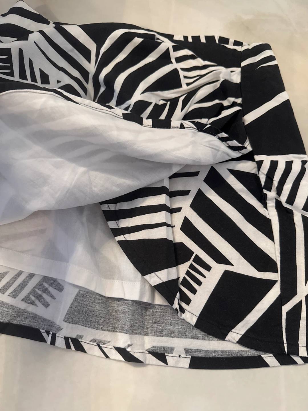 Dynamite Black & White Geometric Print Mini Skirt Size P/S - photo 2