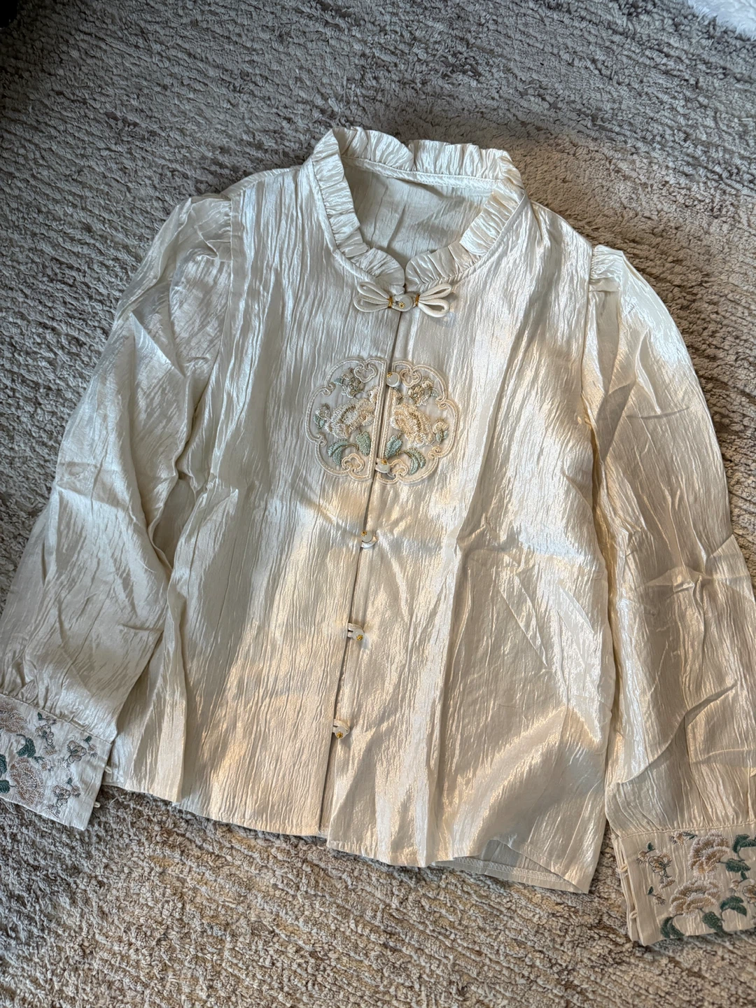 Cream Embroidered Blouse Ruffled Collar Frog Closures Size M - photo 3