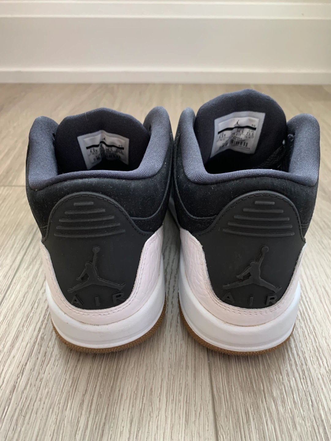 Air Jordan 3 Retro GS Black White Gum - Size 4.5Y - photo 3