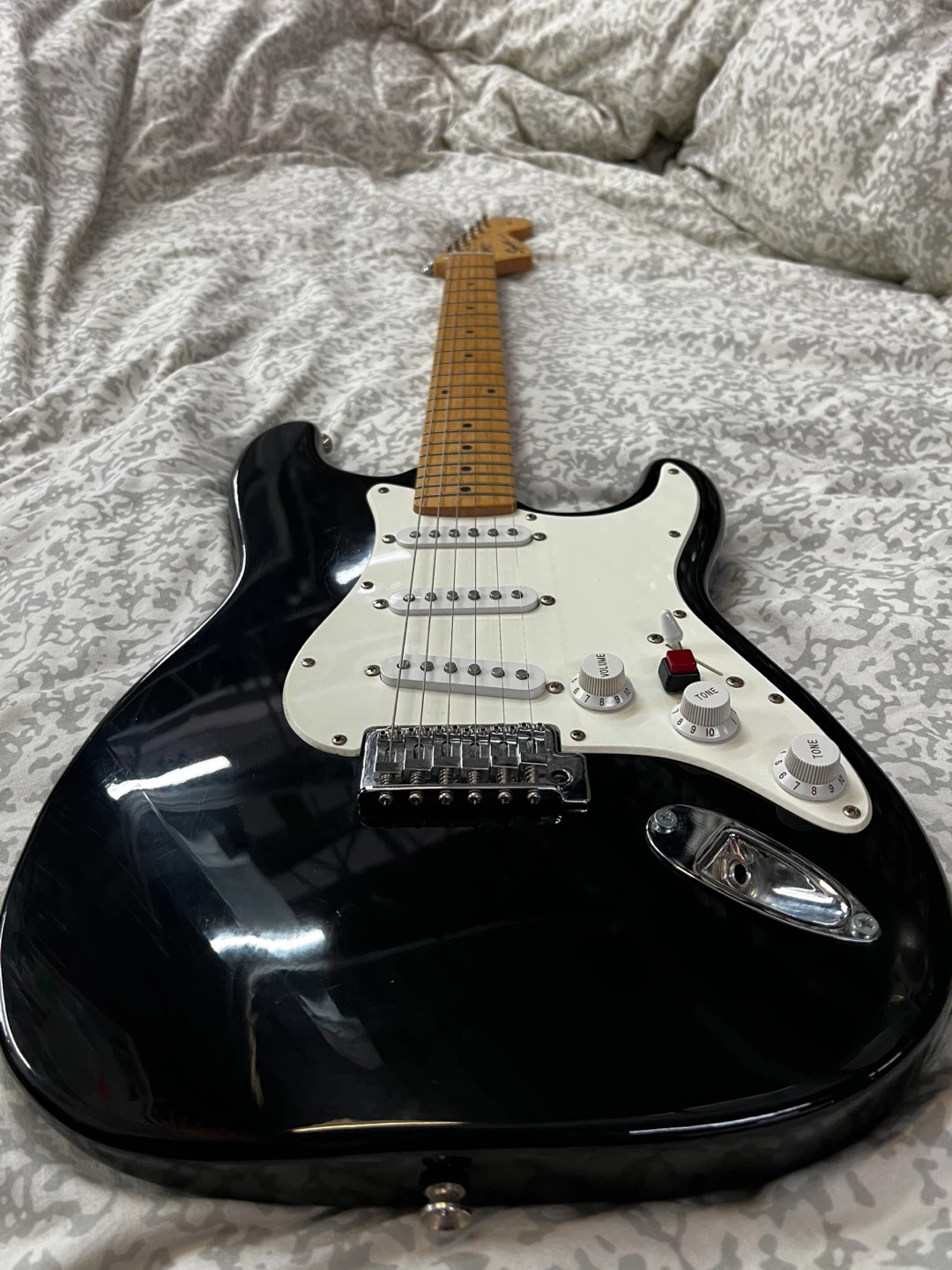 Squier Stratocaster Electric Guitar - photo 3