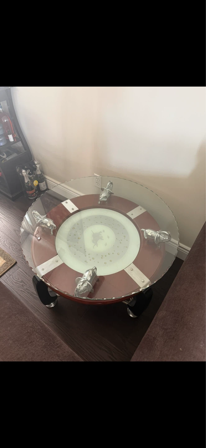 Glass coffee table with decorative elephants - photo 3