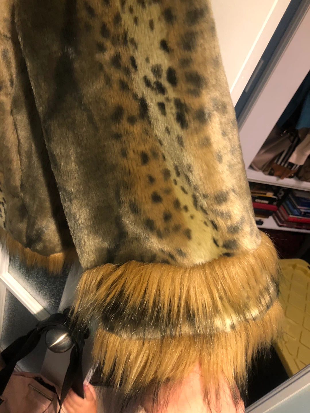 Women's Faux Fur Leopard Print Jacket - photo 2