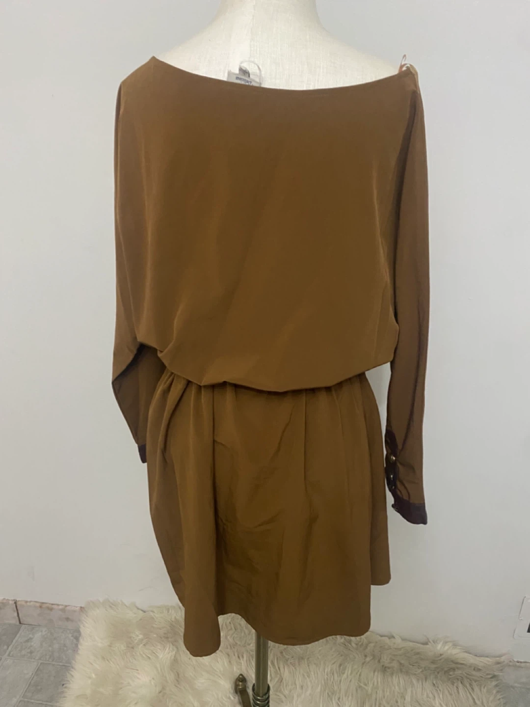 Long Sleeves Brown Silky Dress Size - photo 2