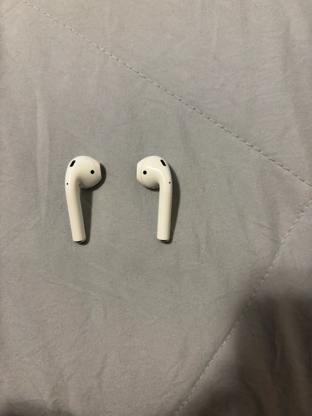 Apple AirPods (2nd Generation) - White - photo 2