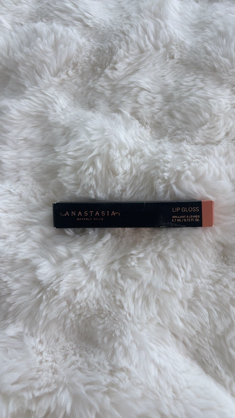Anastasia Beverly Hills Lip Gloss in Amber Sparkle