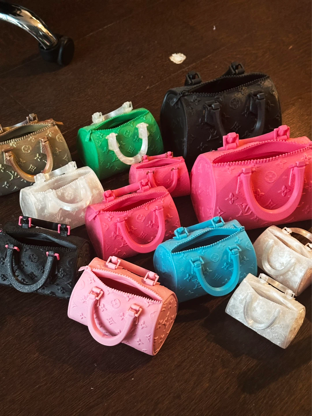 mini bag decor pieces in a variety of colors ✨