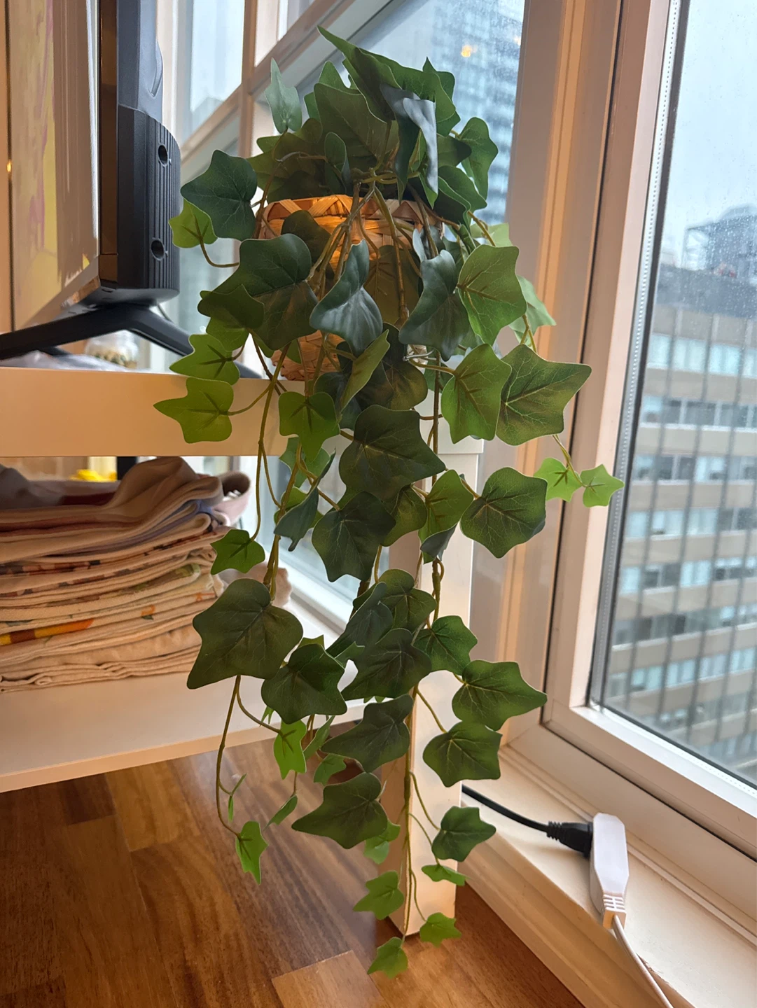 Faux Ivy Plant in Woven Basket - photo 3