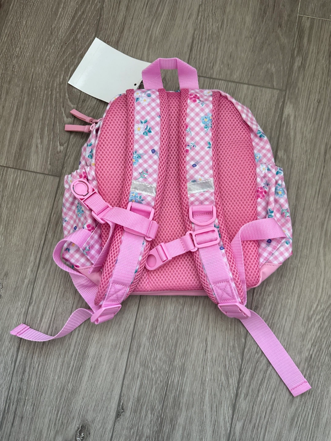 NWT Sanrio Hello Kitty Kids Backpack - Size S (6L) - photo 2