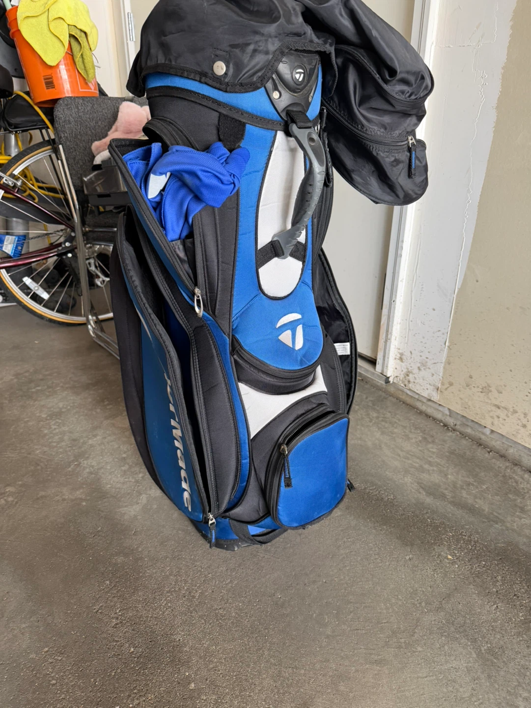 TaylorMade Blue Golf Bag